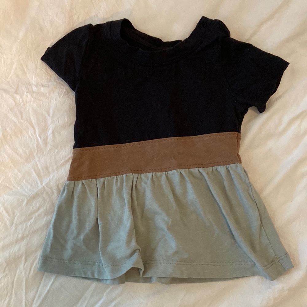 Kate quinn little Liam dress